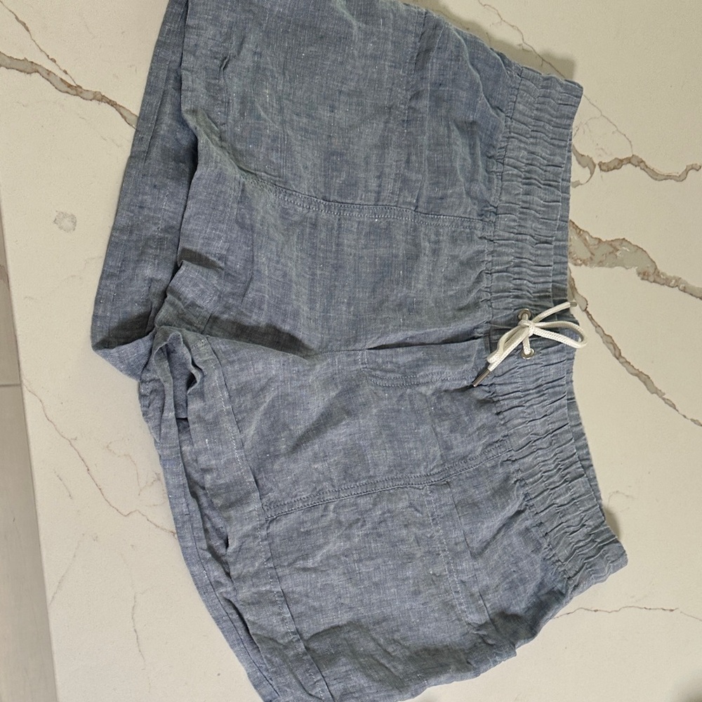 Athleta Cabo linen short.